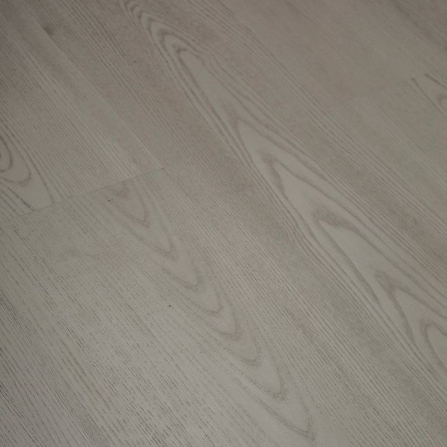SPC ламинат Respect Floor Стандарт Дуб Морозный 4218
