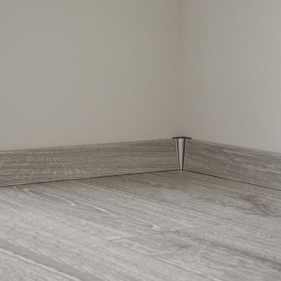 Плинтус ламинированный Kronotex Ktex1 (58х19х2400мм)