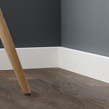 Плинтус ламинированный Kronotex Ktex F (80x18x2400мм) белый Плинтус ламинированный Kronotex Ktex F (80x18x2400мм) белый