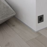 Микро плинтус Лайн C-образный Серебристый С-05.25.2