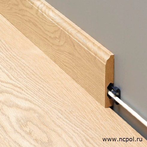 Высокий плинтус Balterio 83 Высокий плинтус Balterio 83