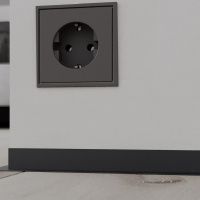 Микро плинтус Лайн L-образный Черный С-05.25.3