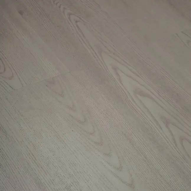 SPC ламинат Respect Floor Стандарт Дуб Морозный 4218 SPC ламинат Respect Floor Стандарт Дуб Морозный 4218