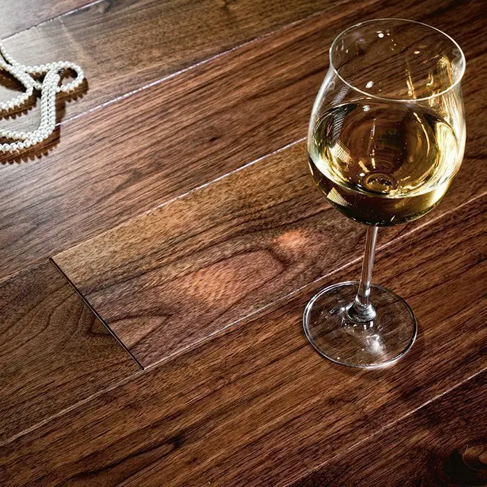 Массивная доска Parketoff Орех американский Натуральный Селект 150 мм Массивная доска Parketoff Орех американский Натуральный Селект 150 мм