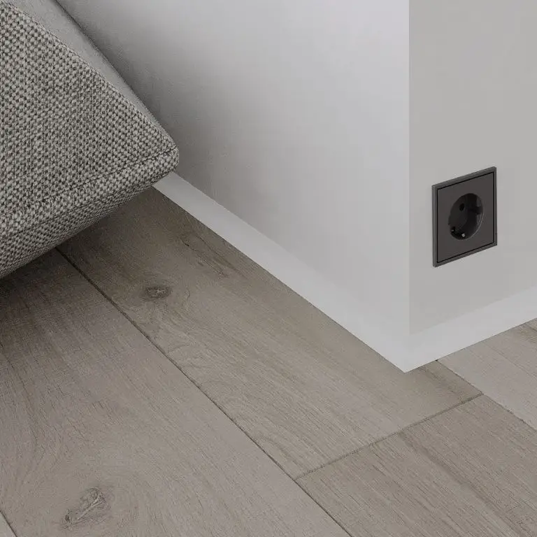 Микро плинтус Лайн L-образный Белый С-05.25.4