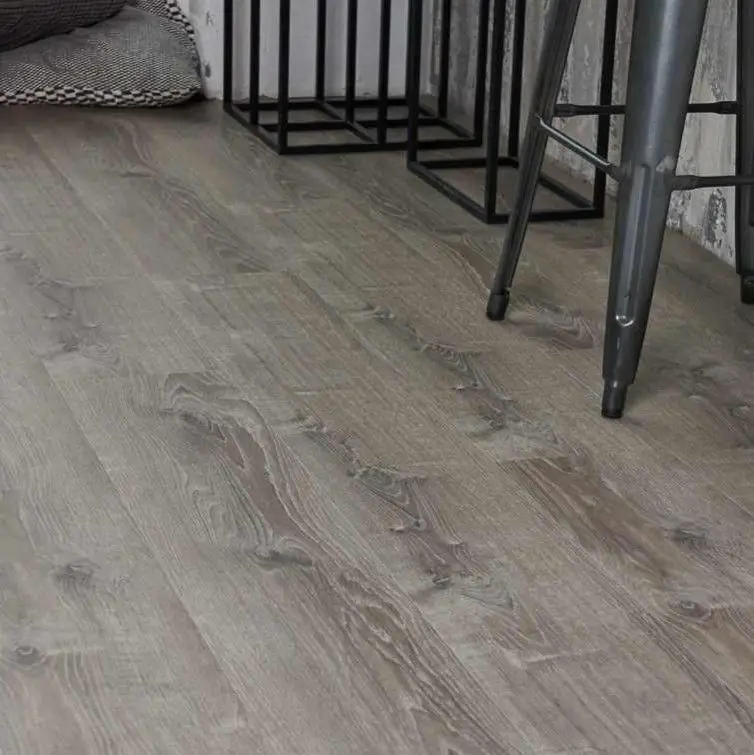 Кварцвиниловая плитка Vinilam Allure Isocore 7,5 мм Дуб Дымчатый Сильвер I966106 7,5 мм Кварцвиниловая плитка Vinilam Allure Isocore 7,5 мм Дуб Дымчатый Сильвер I966106 7,5 мм