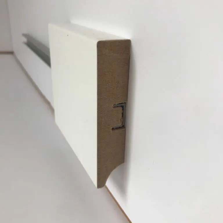 Плинтус МДФ Grisard Slim A глубокий глянец черный (116x10x2150мм)