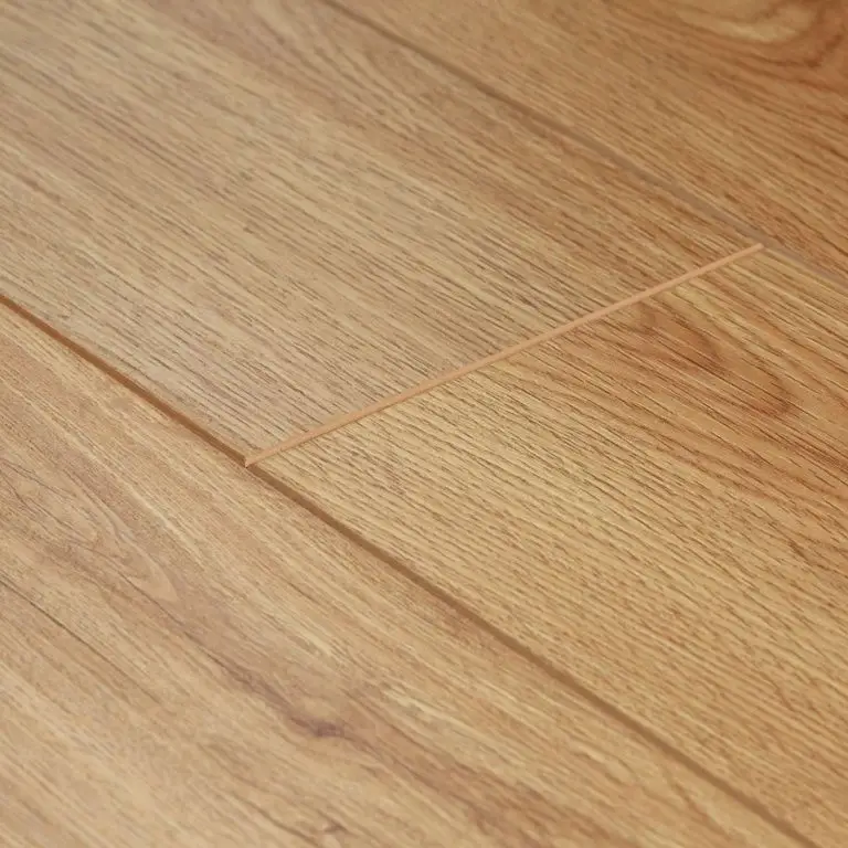 Ламинат CBM Silence Классический Дуб 716