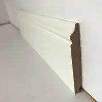 Плинтус МДФ Grisard Slim R глубокий глянец черный (110x10x2150мм)